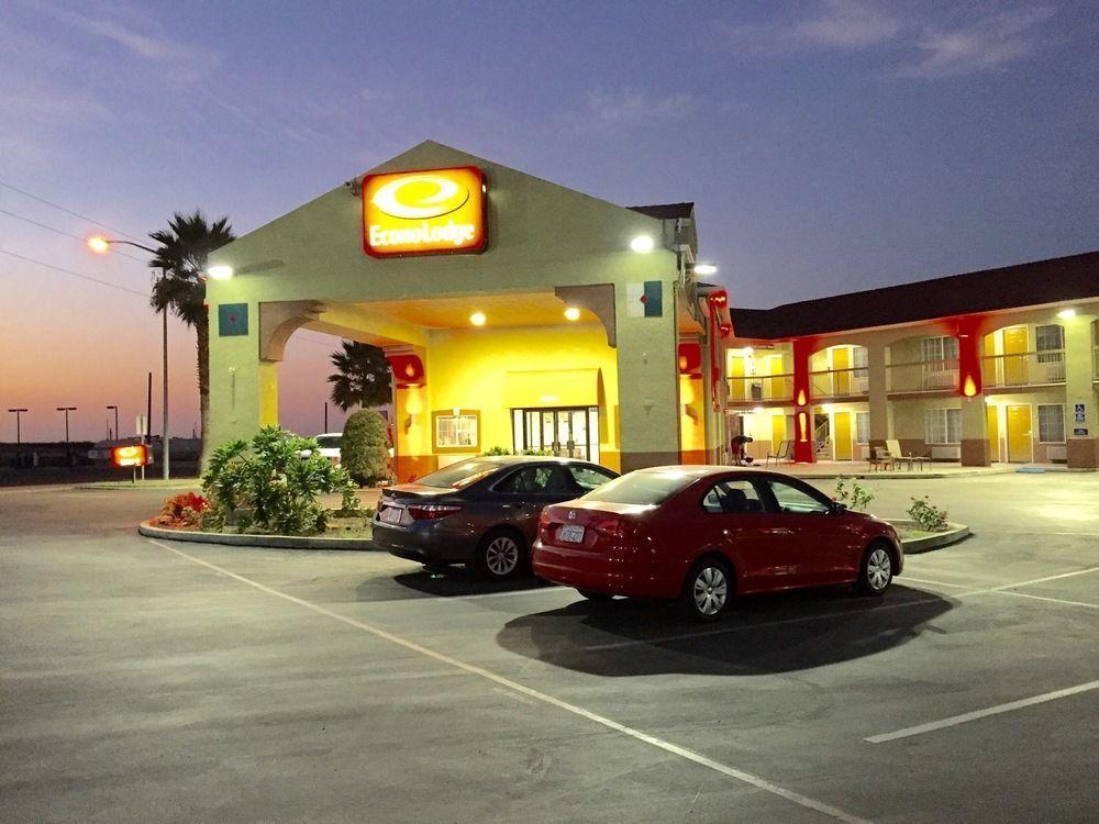 Executive Westley,ca Hotel 2*